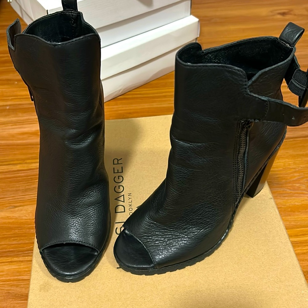 Kelsi Dagger Brooklyn bootie